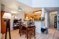 9 9785 152B STREET - thumbnail 5