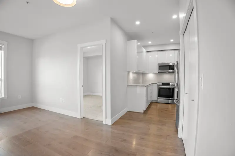 306 22315 122 AVENUE - photo 3 of 25