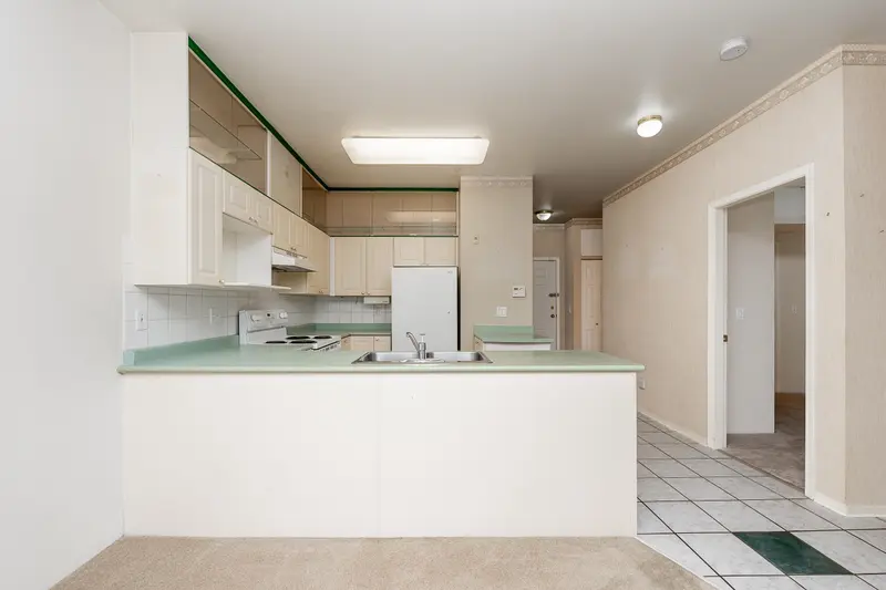 304 2109 ROWLAND STREET - photo 4 of 25