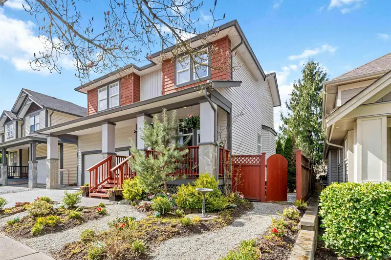 10097 241 STREET - photo 2 of 25