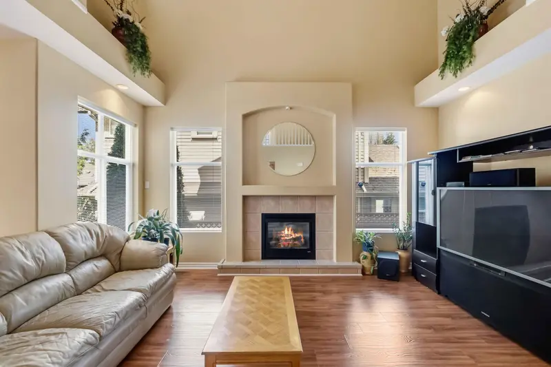 10097 241 STREET - photo 4 of 25