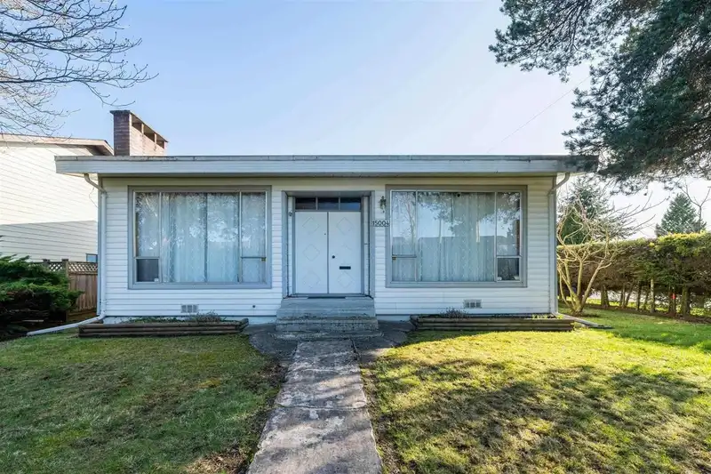 15004 96 AVENUE - photo 1 of 8