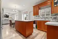 6312 166A STREET - thumbnail 10
